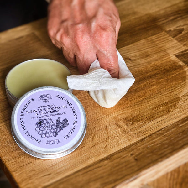 Lint-free cloths on table